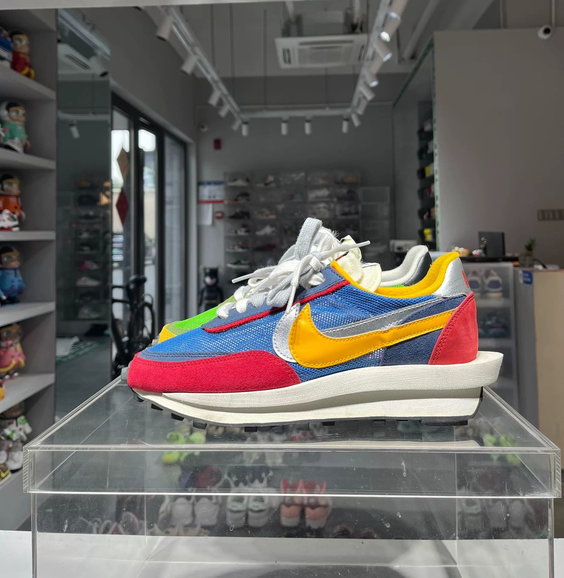 Sacai Sacai Multi Lowtop Sneakers 7.5 Men Size US 7.5 / EU 40-41 - 1 Thumbnail