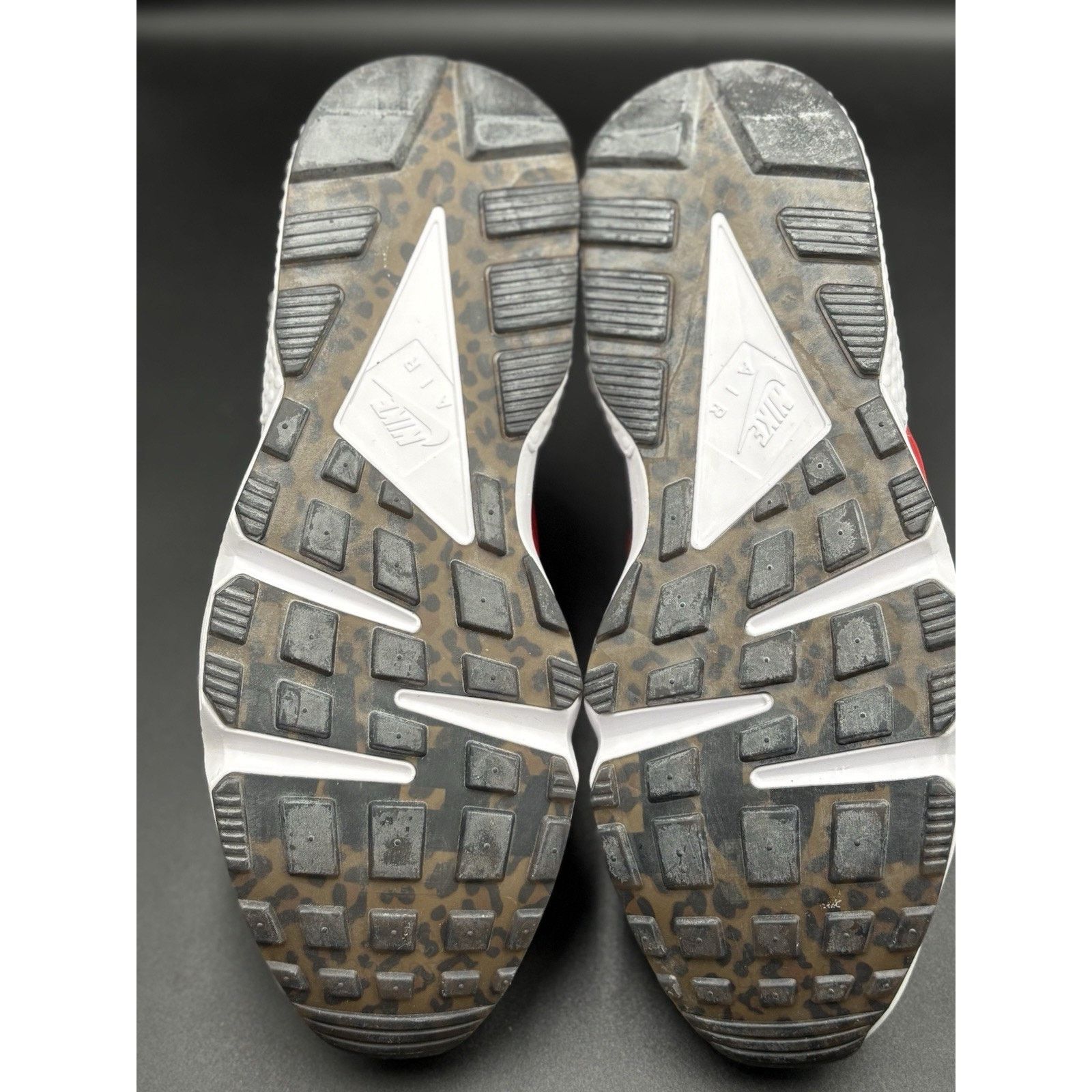 Nike Air Huarache “SNKRS DAY” Leopard Print Trainer - Sz. 12  display picture 3
