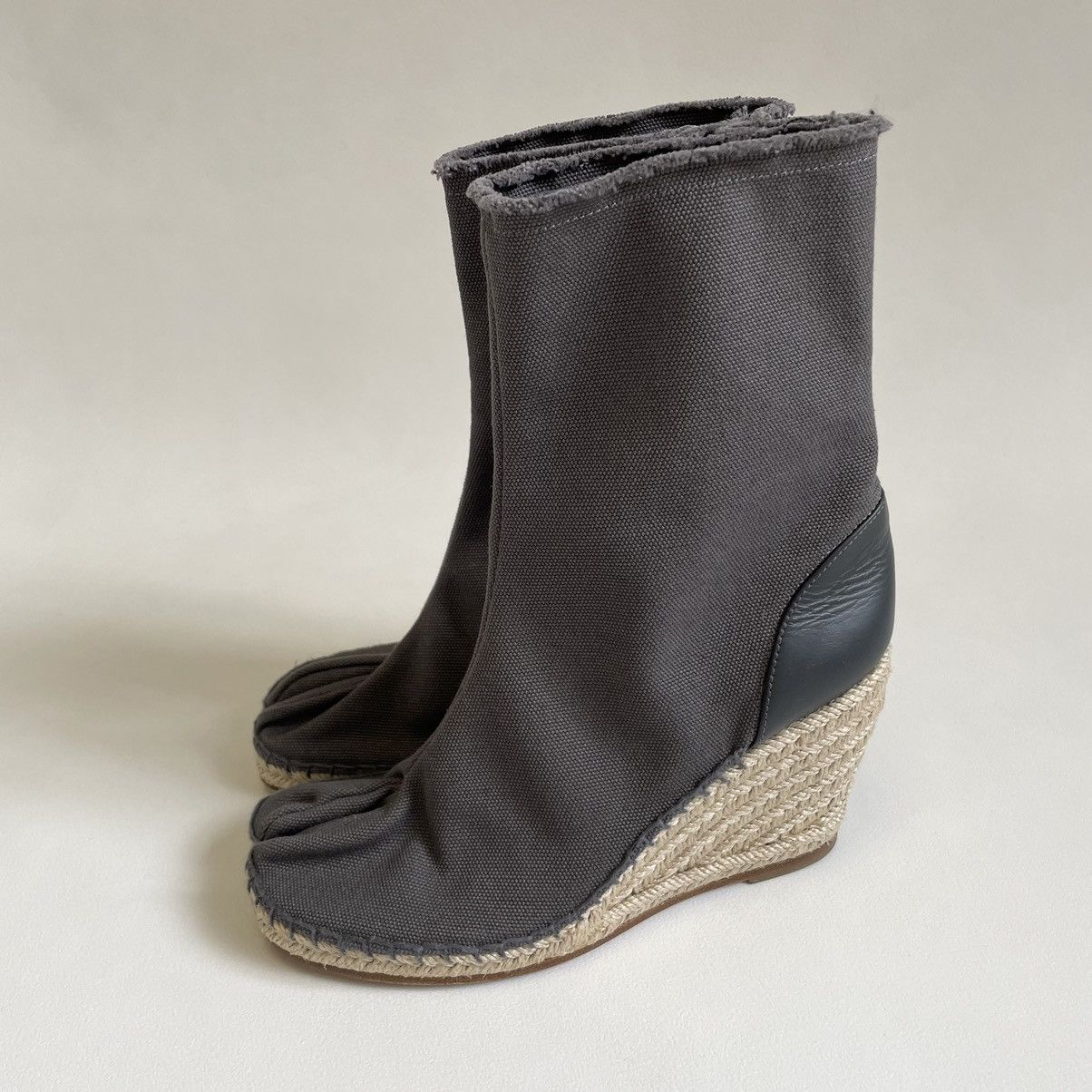 Maison Margiela Gray Canvas ‘Espadrille’ Tabi Boots Size US 7 / IT 37 - 13 Thumbnail