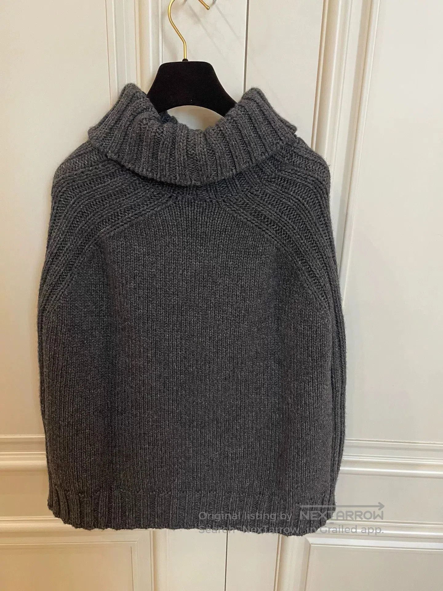 Gucci Gucci Gray Cape Coat Sweater L. Size L / US 10 / IT 46 - 5 Thumbnail