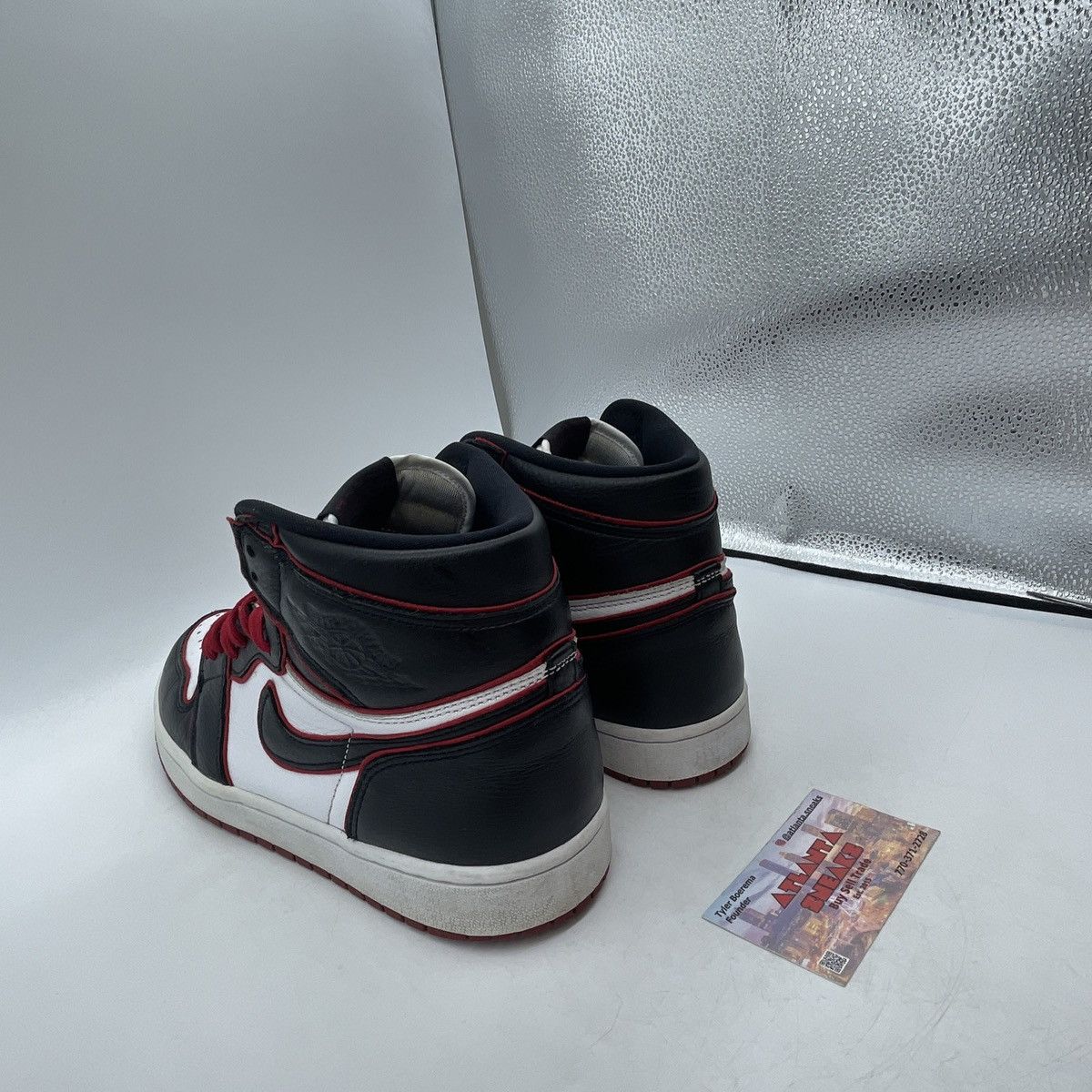 Jordan Brand Air Jordan 1 high bloodline Size US 9.5 / EU 42-43 - 4 Thumbnail
