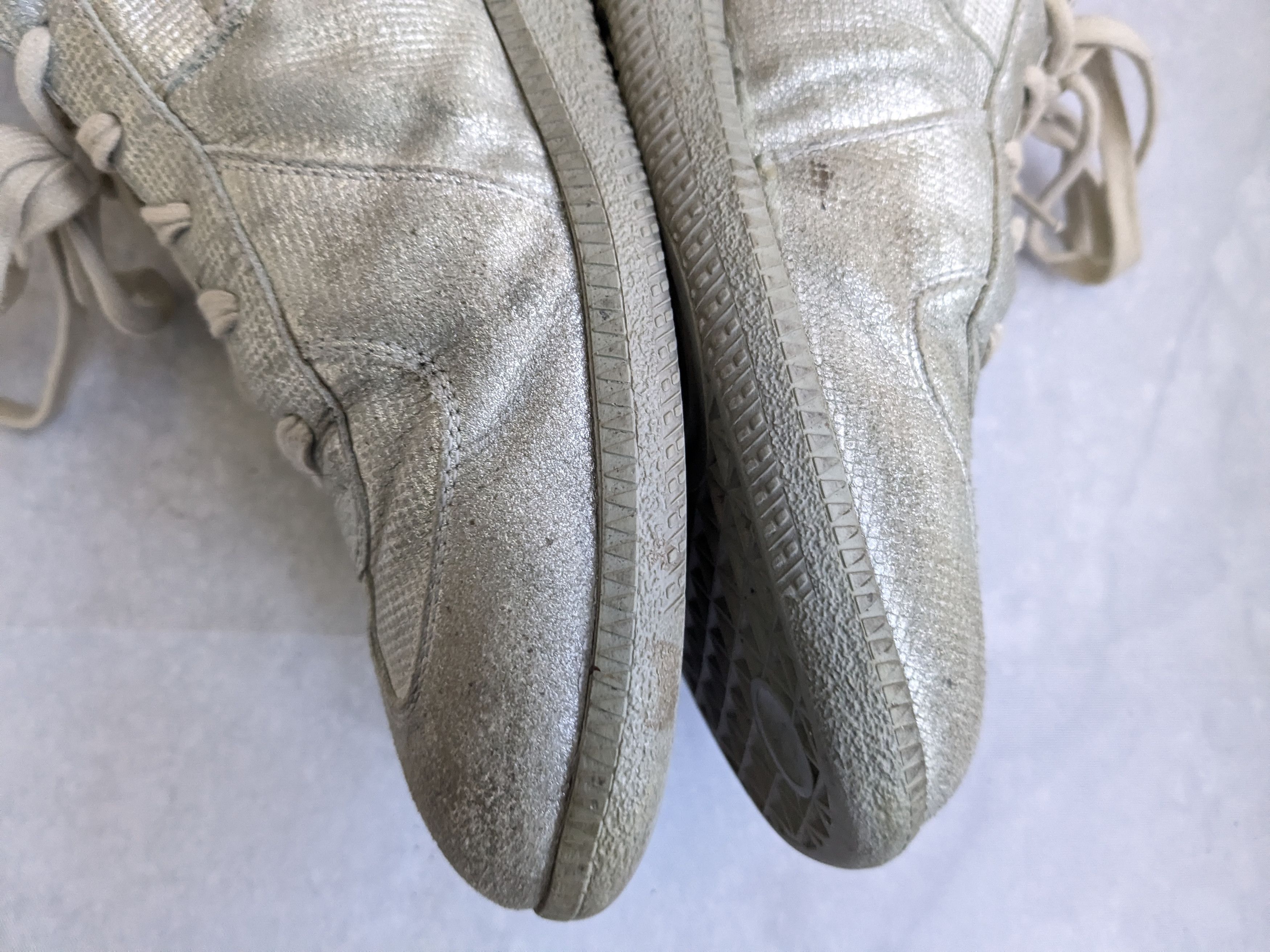 Maison Margiela Maison Margiela Silver GAT Replica 10 43 Low Tops Size US 10 / EU 43 - 14 Thumbnail
