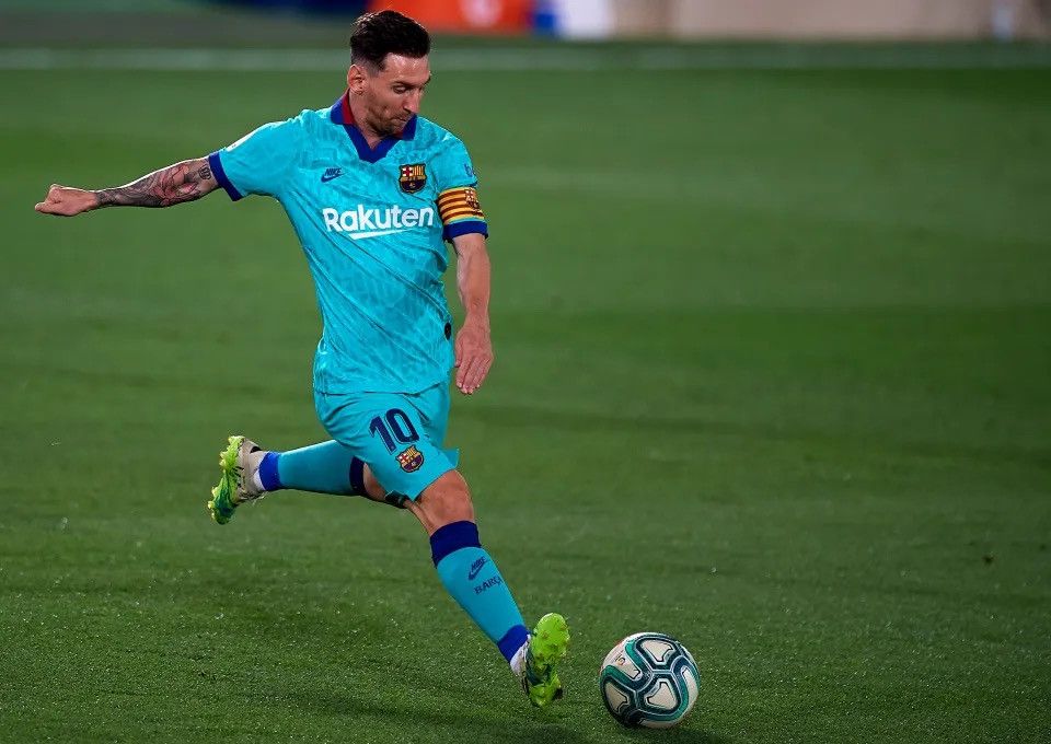 Nike × Vintage NWT BARCELONA NIKE 2019/2020 FOOTBALL THIRD JERSEY #10 MESSI Size US S / EU 44-46 / 1 - 11 Thumbnail