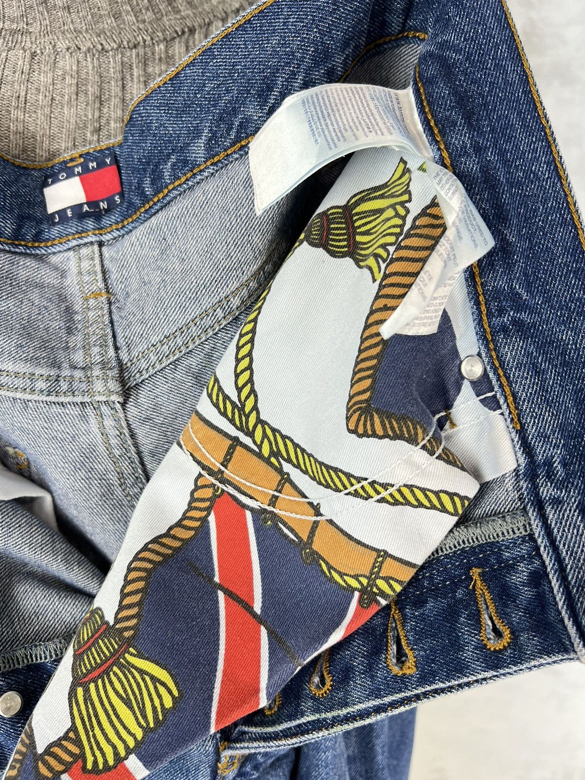 Tommy Hilfiger Vintage Tommy Hilfiger Jeans Denim Pants Size 31/32 Size US 32 / EU 48 - 12 Thumbnail