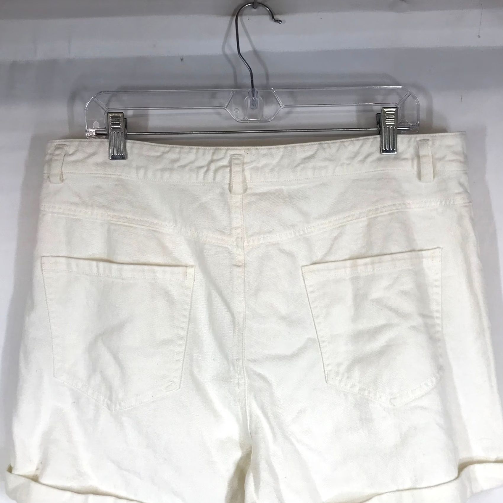 Vintage Elodie Womens White Denim Shorts XL Button Fly Cuffed High Waisted Size 40" / US 18 - 5 Thumbnail