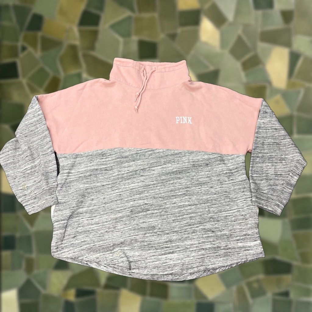 Pinko PINK Victoria's Secret Sweatshirt Womens Large Gray Pink Colorblock Pullover Graphic Print Pockets LOVE PINK Size L / US 10 / IT 46 - 1 Thumbnail
