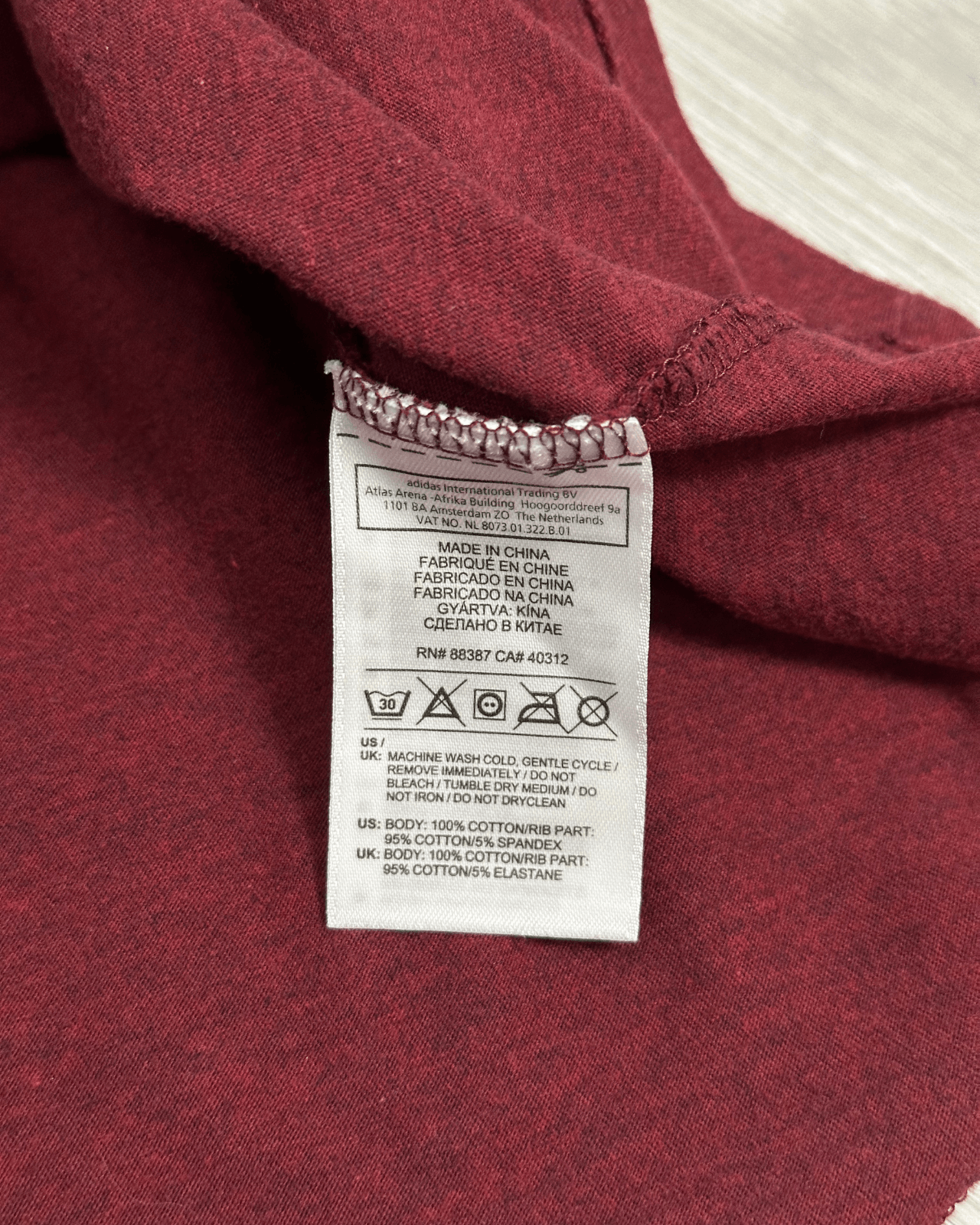 Adidas × Vintage Adidas Originals Single Stitch V-Neck T-Shirt - Size Large Size US L / EU 52-54 / 3 - 11 Thumbnail