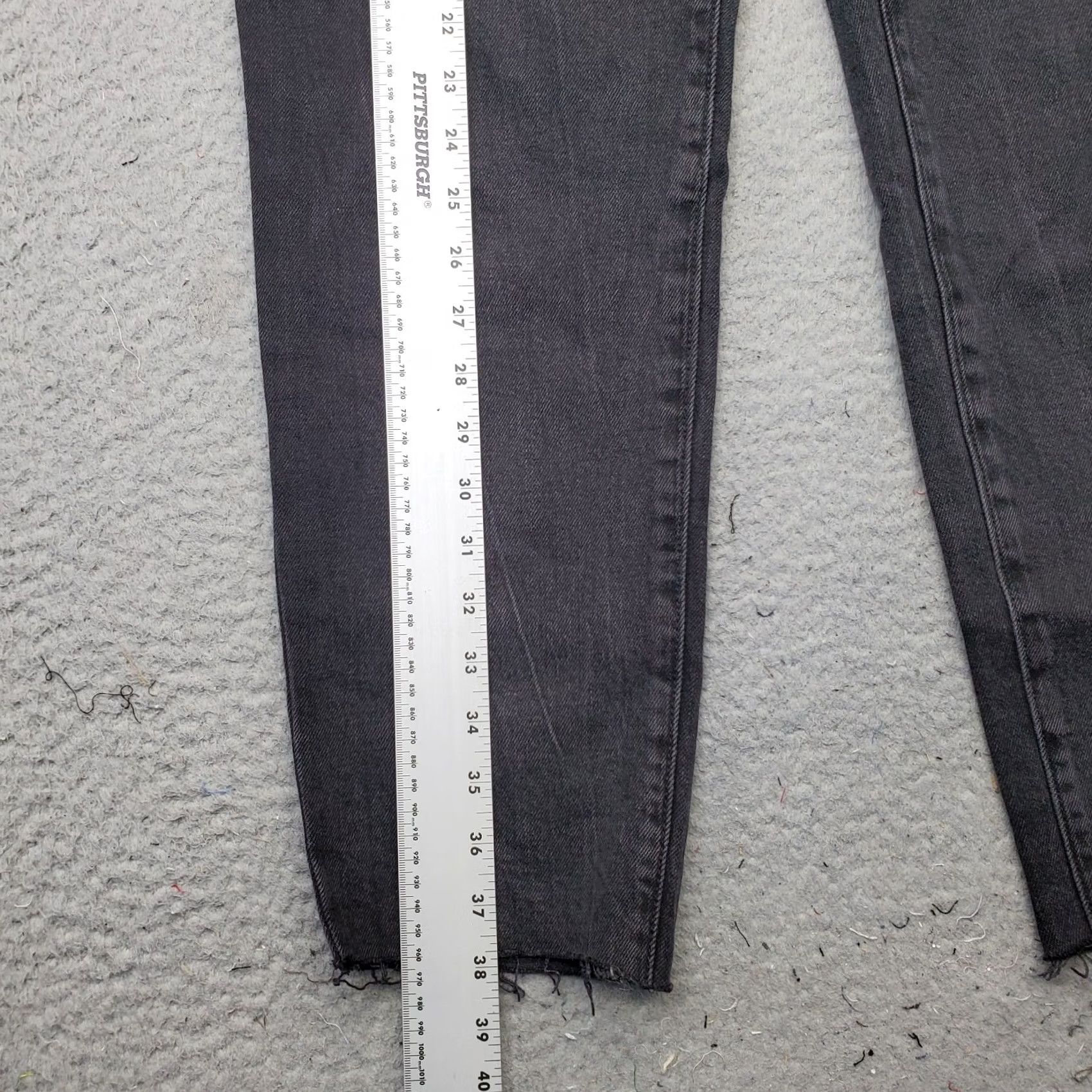 Old Navy Old Navy Womens Jeans 14 Black Straight High-Rise 5-Pocket Denim XS? Size 36" / US 14 / IT 50 - 3 Thumbnail