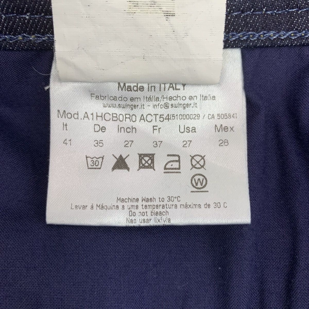 Versace Versace Dark Blue Cotton Casual Denim Pants K26WX Size 27" / US 4 / IT 40 - 9 Thumbnail