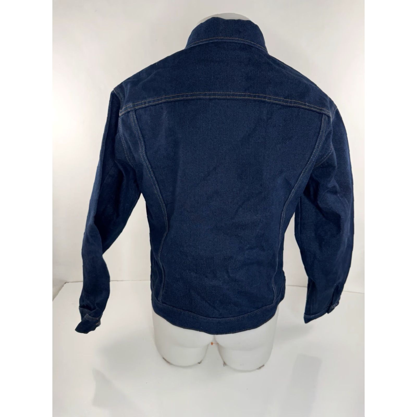 Vintage VINTAGE Big Mac Denim Trucker Jacket Mens 46 R M / L Blue Cotton Blend 46 Jacket Mens XL? Size US S / EU 44-46 / 1 - 2 Thumbnail