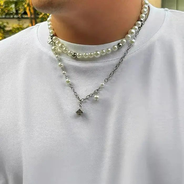 Jewelry Dice Pendant Short Necklace Size ONE SIZE - 1 Thumbnail
