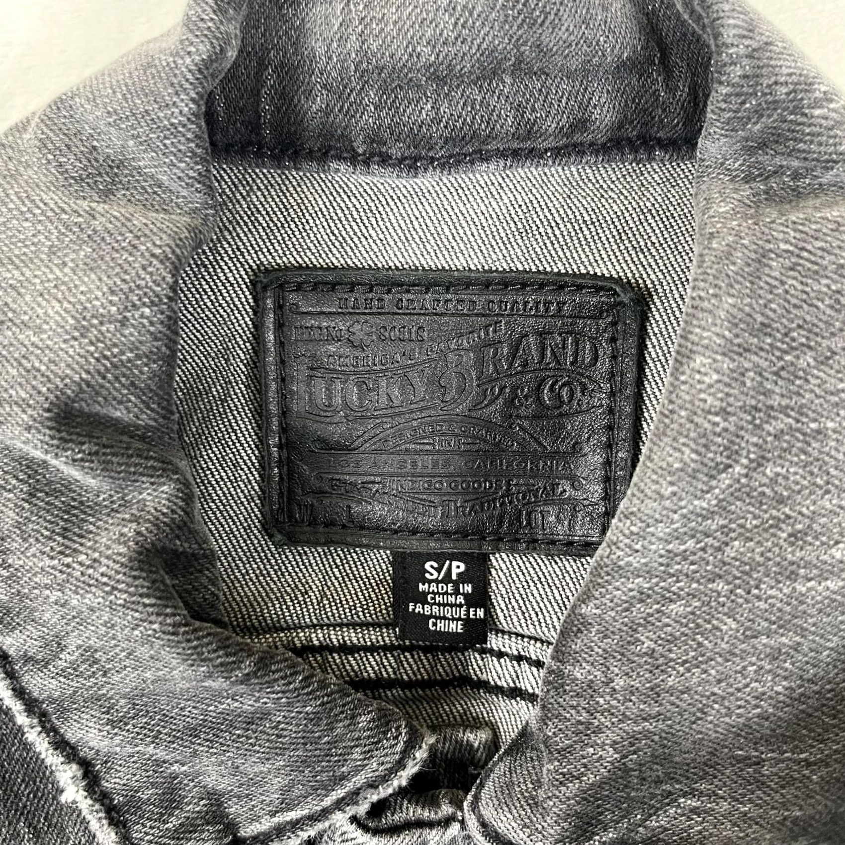Lucky Brand Lucky Brand Jacket Womens Small Gray Denim Trucker Casual Button Front Pockets Size S / US 4 / IT 40 - 3 Thumbnail