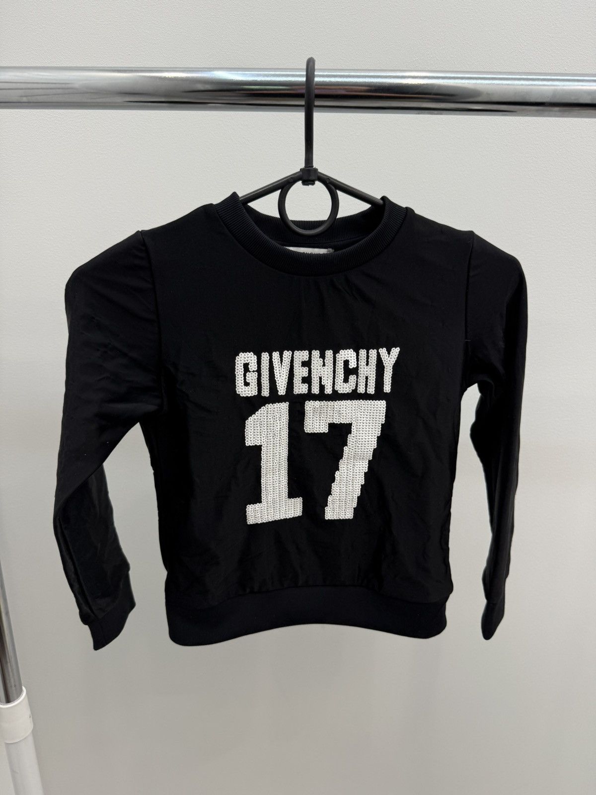 Givenchy Givenchy Kids Sequins 17 Logo Embroidered Sweatshirt Size US XXS / EU 40 - 1 Thumbnail