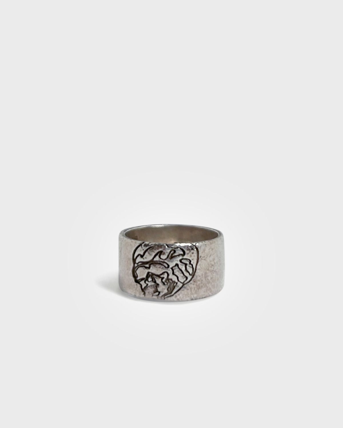 Undercover Undercover, SS02 Illusion of Haze Skull Ring Size ONE SIZE - 1 Thumbnail