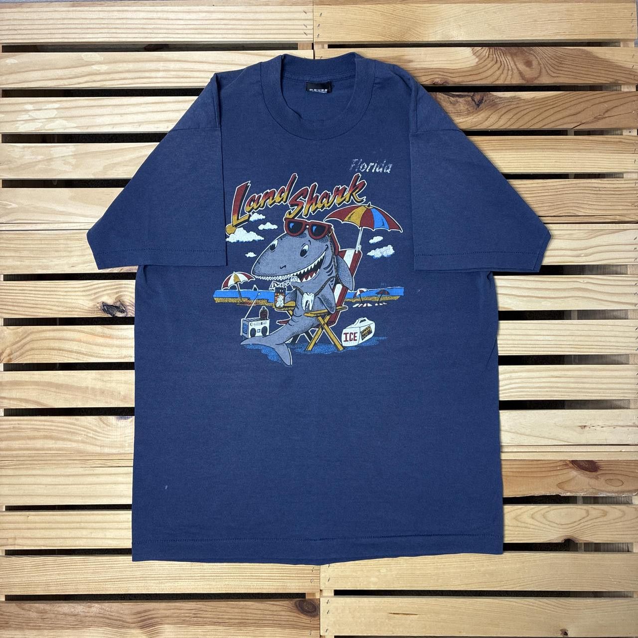 Other Vintage Florida Land Shark Navy Blue Tee Size Large Size US L / EU 52-54 / 3 - 1 Thumbnail
