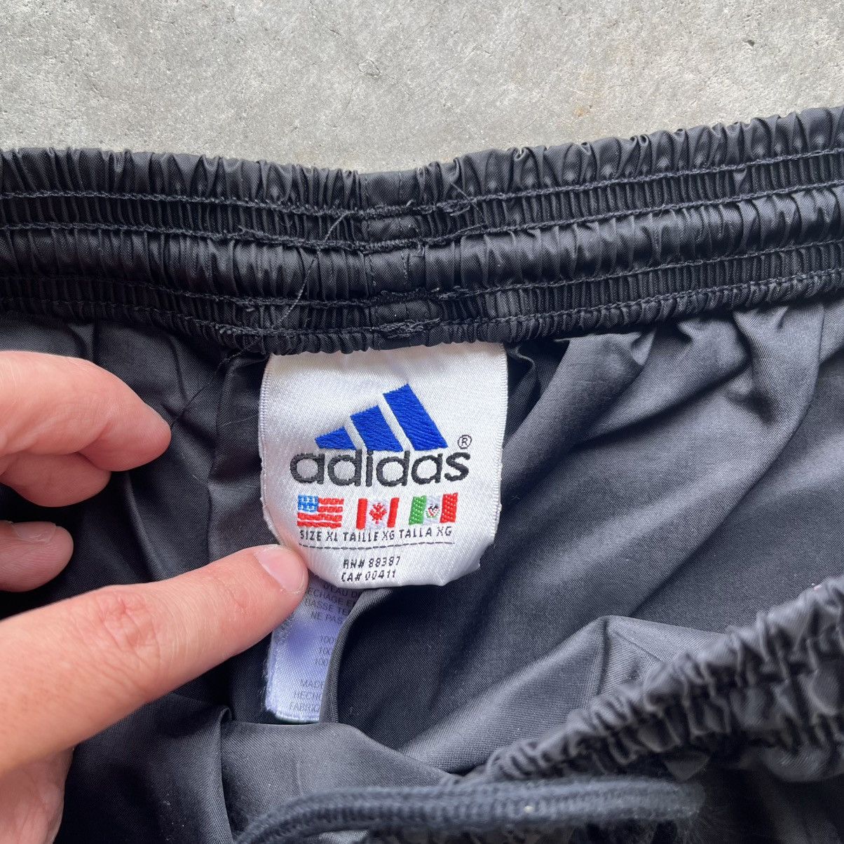 Adidas × Vintage Vintage Adidas Track Pants Size US 34 / EU 50 - 3 Thumbnail