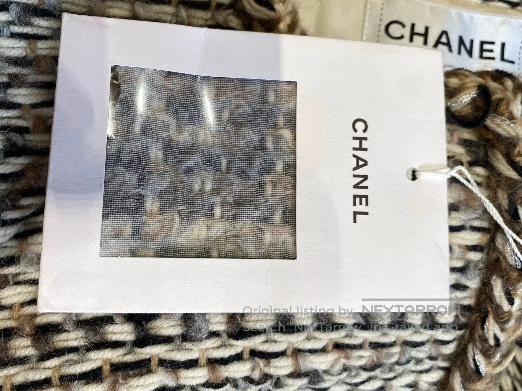 Chanel Chanel 2018 Forest Beige Round Collar Coat. Size US M / EU 48-50 / 2 - 4 Thumbnail