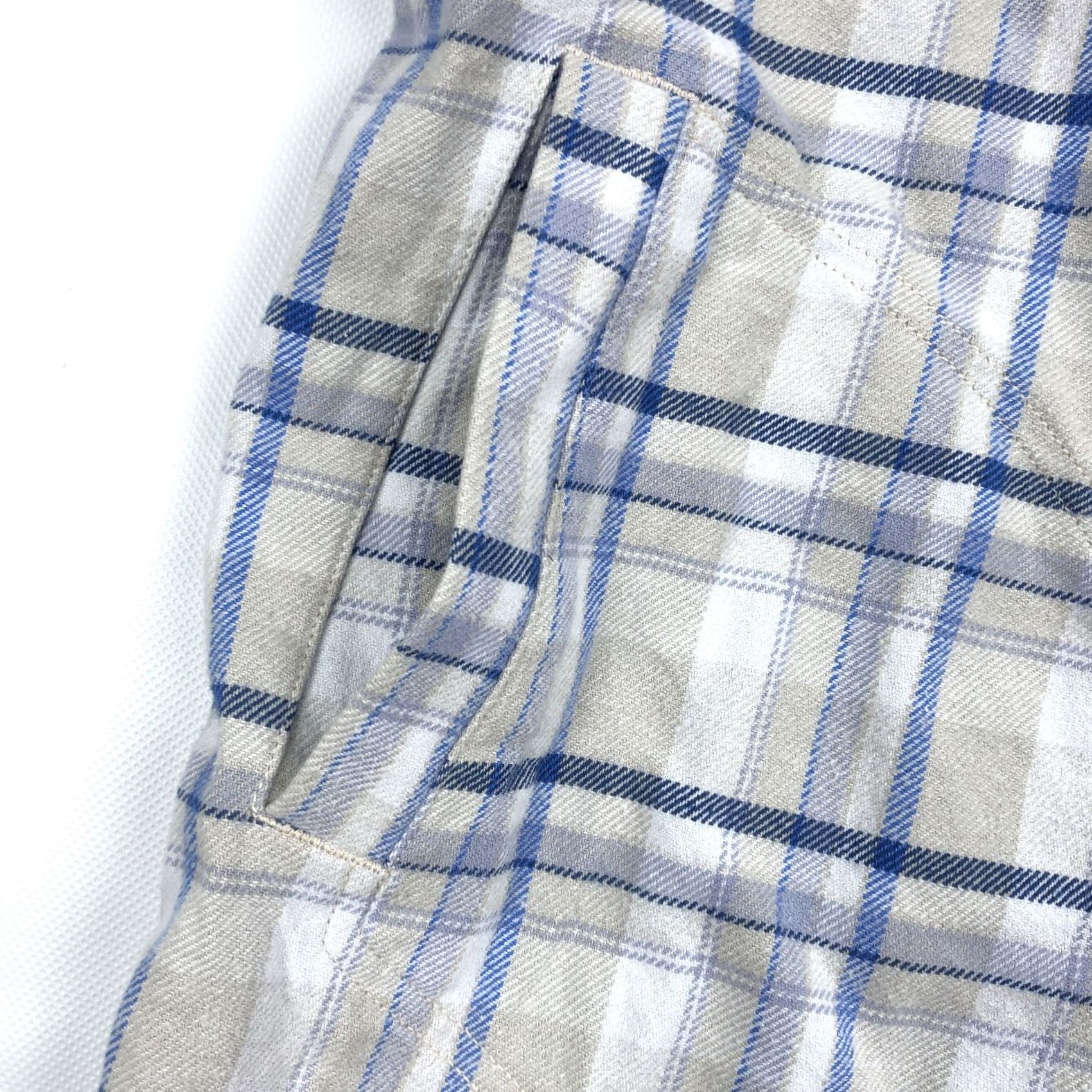Tommy Bahama TOMMY BAHAMA Shirt Plaid Flannel XL Men Casual Button-Down Pockets Embroidered Logo Beige Blue White Cap Beige/Blue/White Size US XL / EU 56 / 4 - 4 Thumbnail