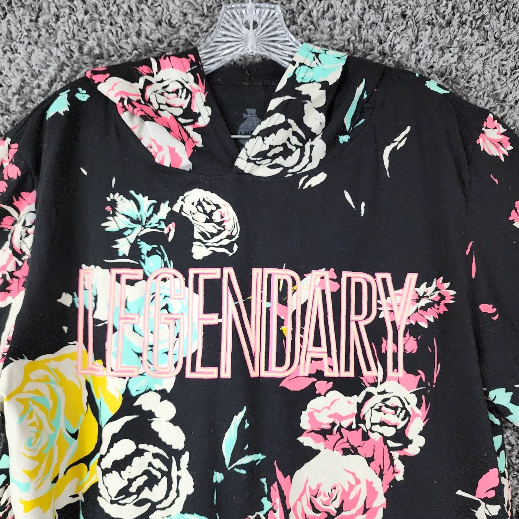 Vintage Launder Tee Hooded Short Sleeve Black Floral Legendary Mens XL Shirt Size US 36 / EU 52 - 4 Thumbnail