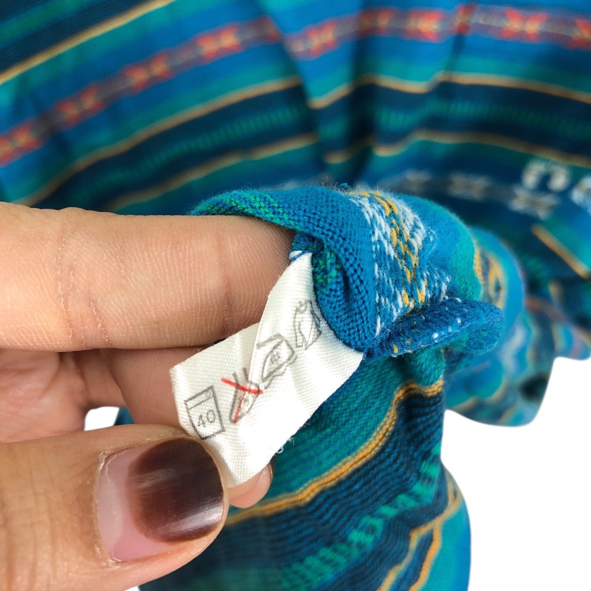 Hang Ten Vintage HANG TEN NAVAJO Aztec Fullprint Usa T-Shirt Size US L / EU 52-54 / 3 - 7 Thumbnail