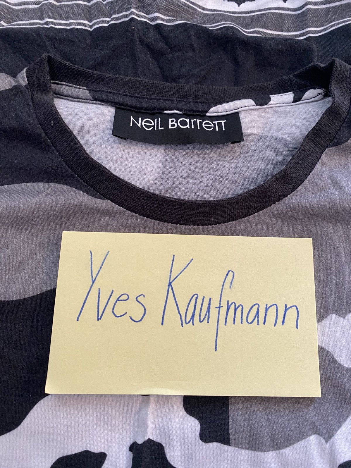 Neil Barrett Neil Barrett Patterned Camouflage Cotton T-shirt (Size S) Size US S / EU 44-46 / 1 - 5 Thumbnail