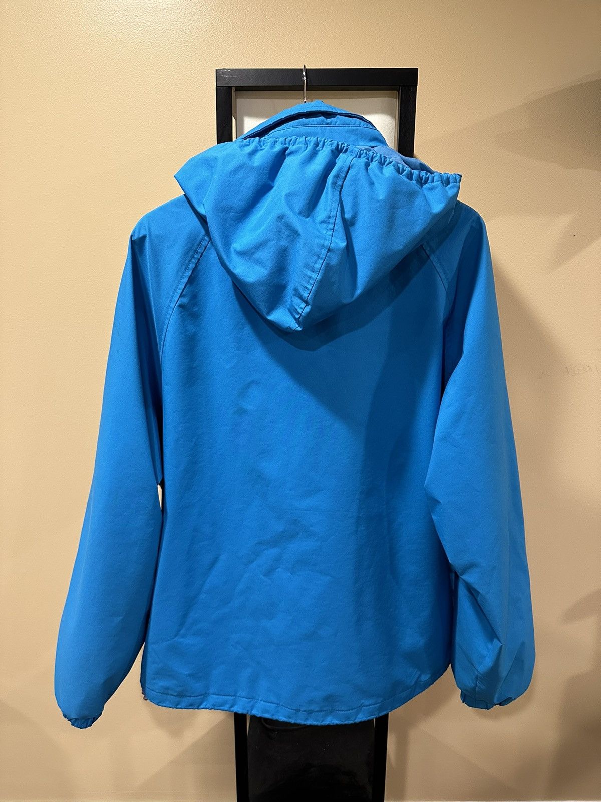 Eddie Bauer × Vintage Vintage Eddie Bauer 90s Windbreaker Cagoe Raincoat Jacket Size US L / EU 52-54 / 3 - 2 Thumbnail