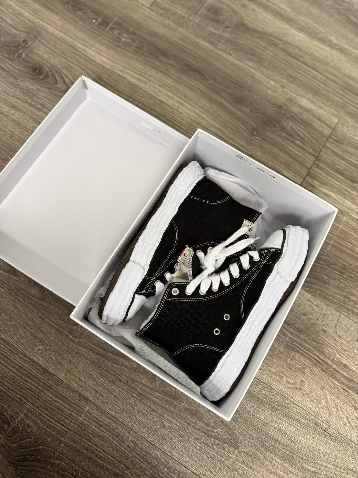 Maison MIHARA YASUHIRO Maison Mihara PETERSON 23 HIGH Black & White Size US 10 / EU 43 - 10 Thumbnail