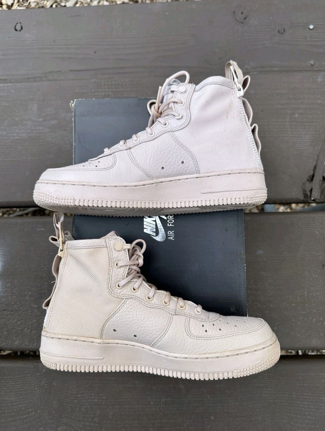 Nike Nike SF Air Force 1 Mid GS AJ0424600 Size 7Y Size US 7 / EU 40 - 3 Thumbnail