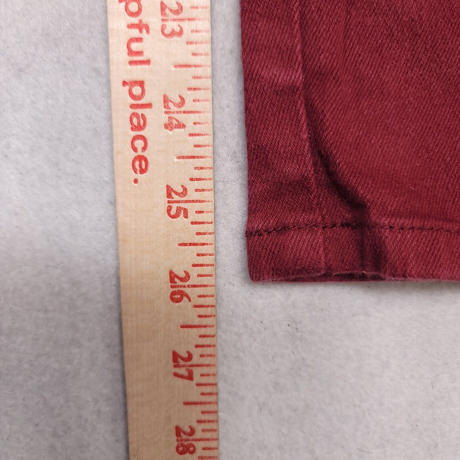 Gloria Vanderbilt Gloria Vanderbilt Button Denim Jeans Womens Size 10P Maroon Size 26" / US 2 / IT 38 - 7 Thumbnail