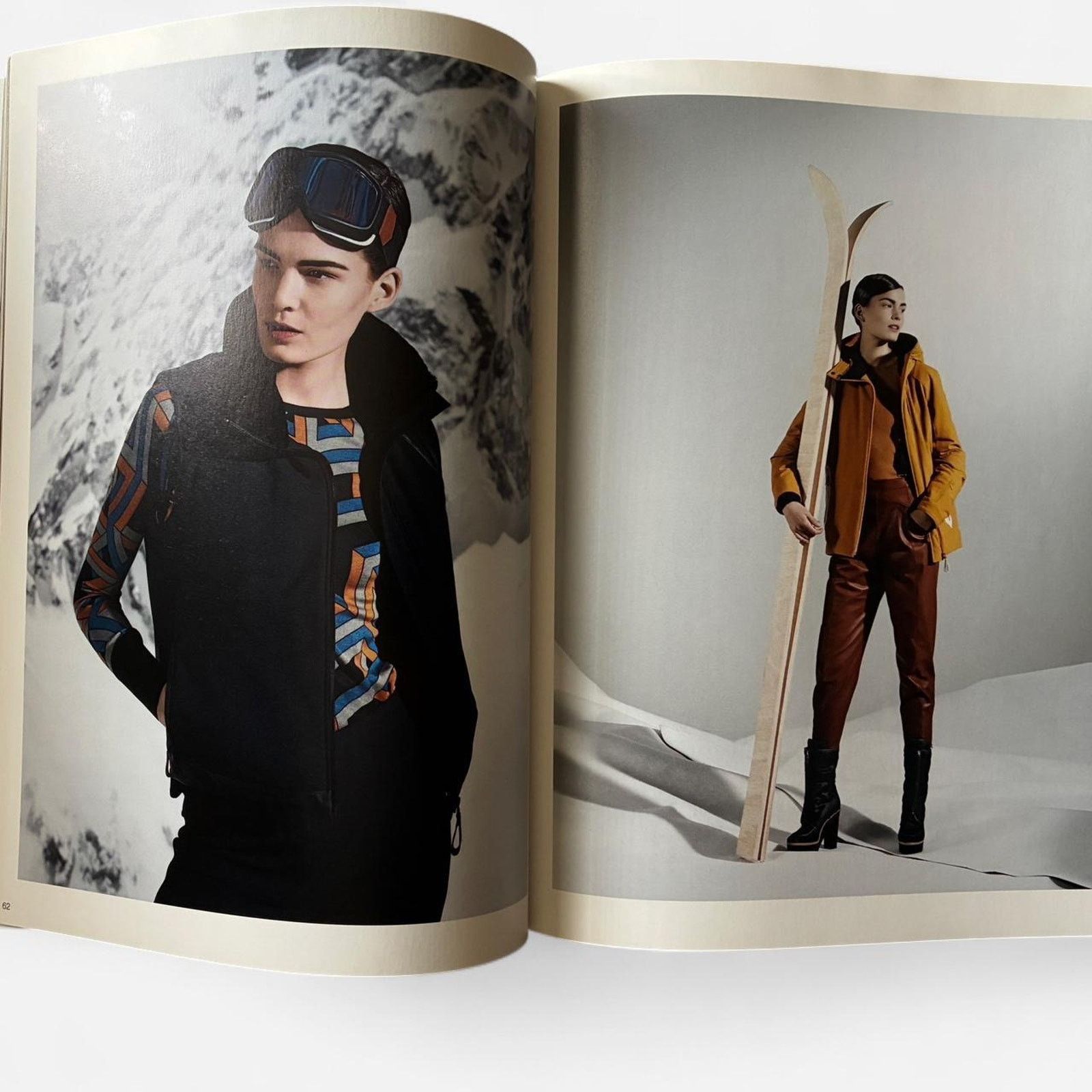 Hermes Hermès LE MONDE Hermes Automne-Hiver 2013 collection book Size ONE SIZE - 2 Thumbnail