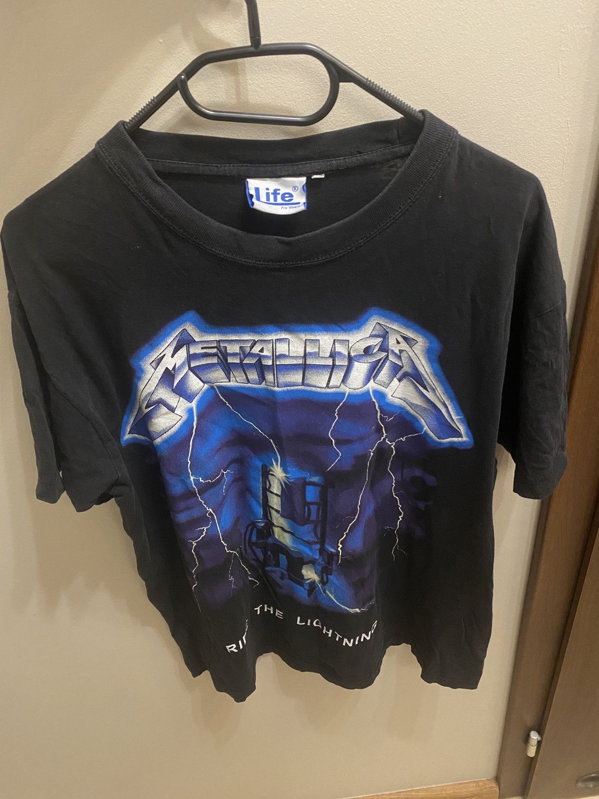 Band Tees Vintage Metallica big logo band lightning bootleg 00s tee Size US L / EU 52-54 / 3 - 1 Thumbnail