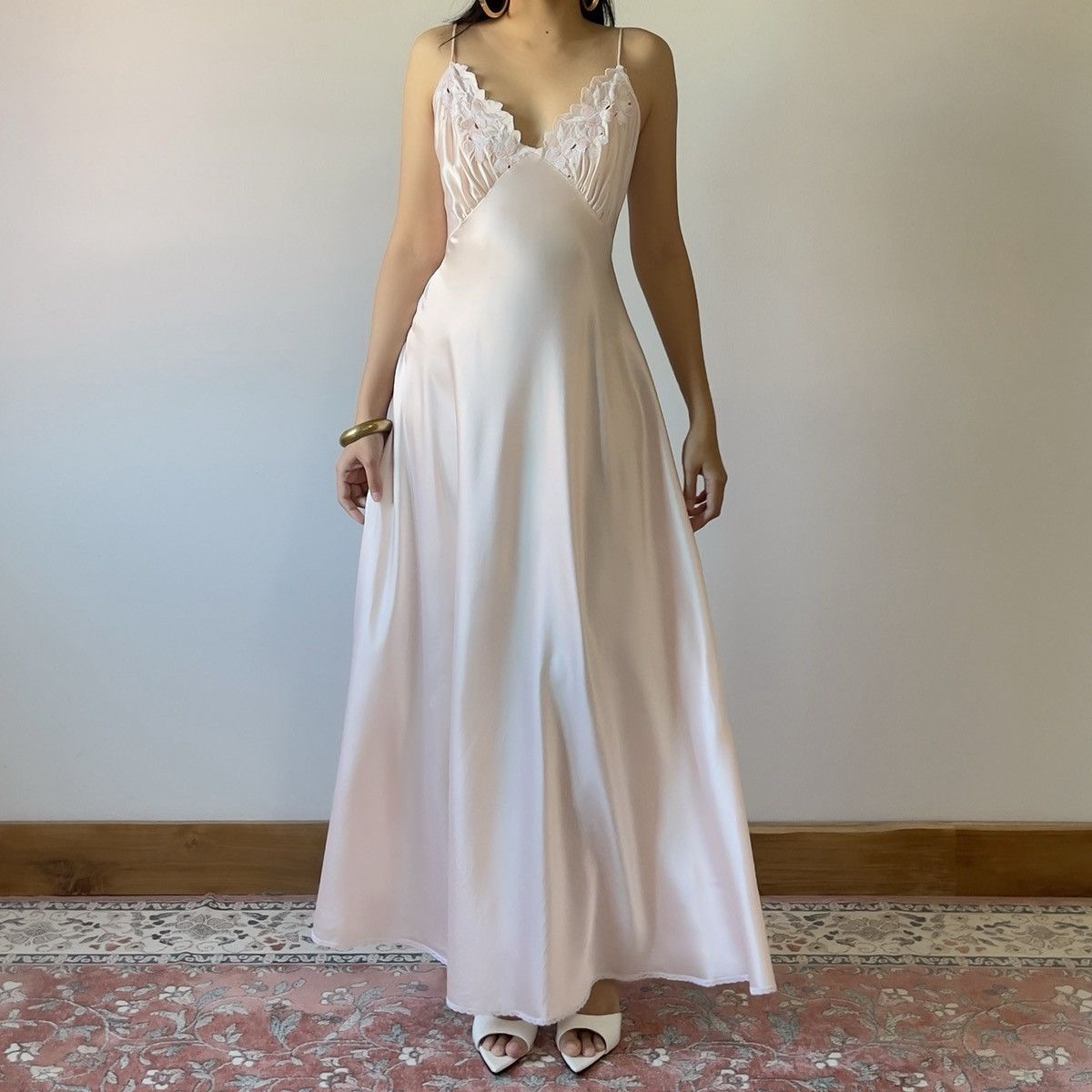 Victoria's Secret Victoria’s Secret 1980s Blush Pink Satin Slip Gown (L) Size L / US 10 / IT 46 - 3 Thumbnail