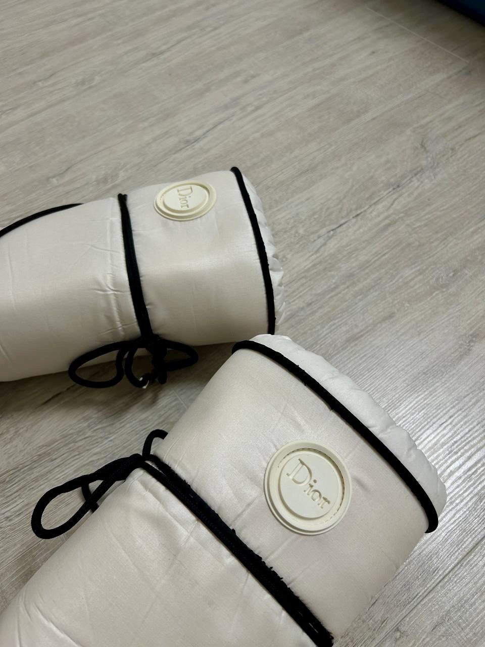 Dior Y2K Dior by John Galliano White Black Snow Moon Ski Boots Size US 7 / IT 37 - 4 Thumbnail