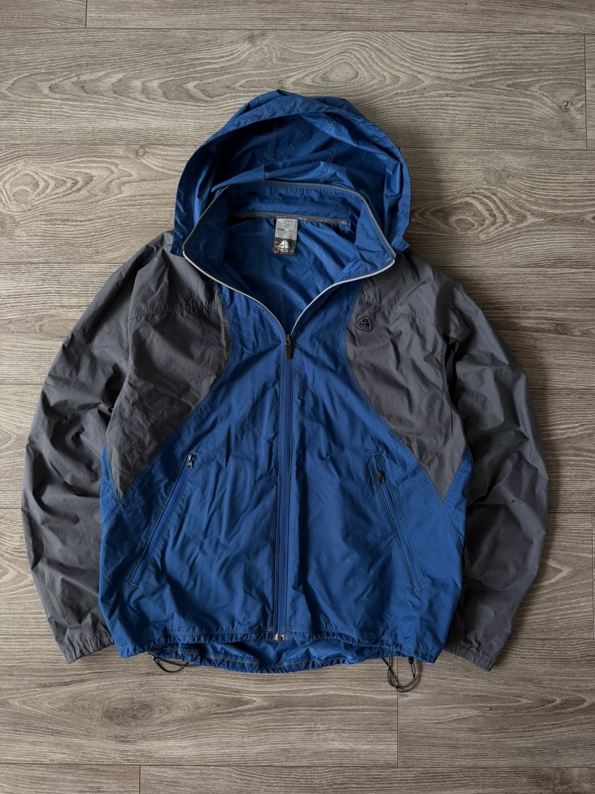 Nike ACG Nike ACG Vintage Windbreaker Lite Blue Men’s Jacket Size US L / EU 52-54 / 3 - 1 Thumbnail