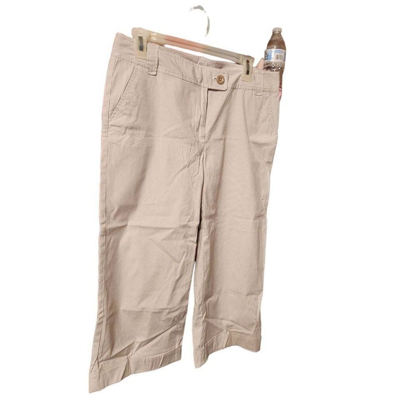 Nautica Nautica size 8 tan capris Size 30" / US 8 / IT 44 - 2 Thumbnail