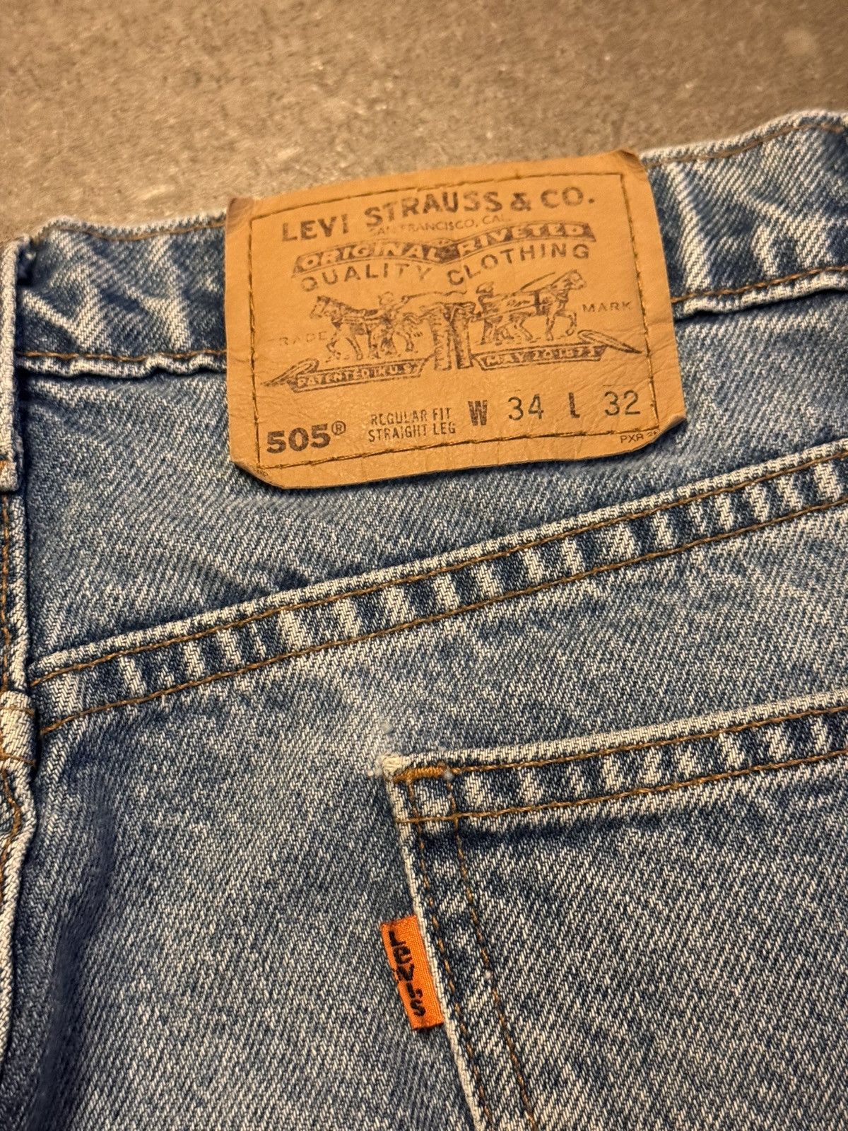 Levi's Vintage Levi’s 505 Light Wash Orange Tag Denim Jeans Size US 34 / EU 50 - 3 Thumbnail