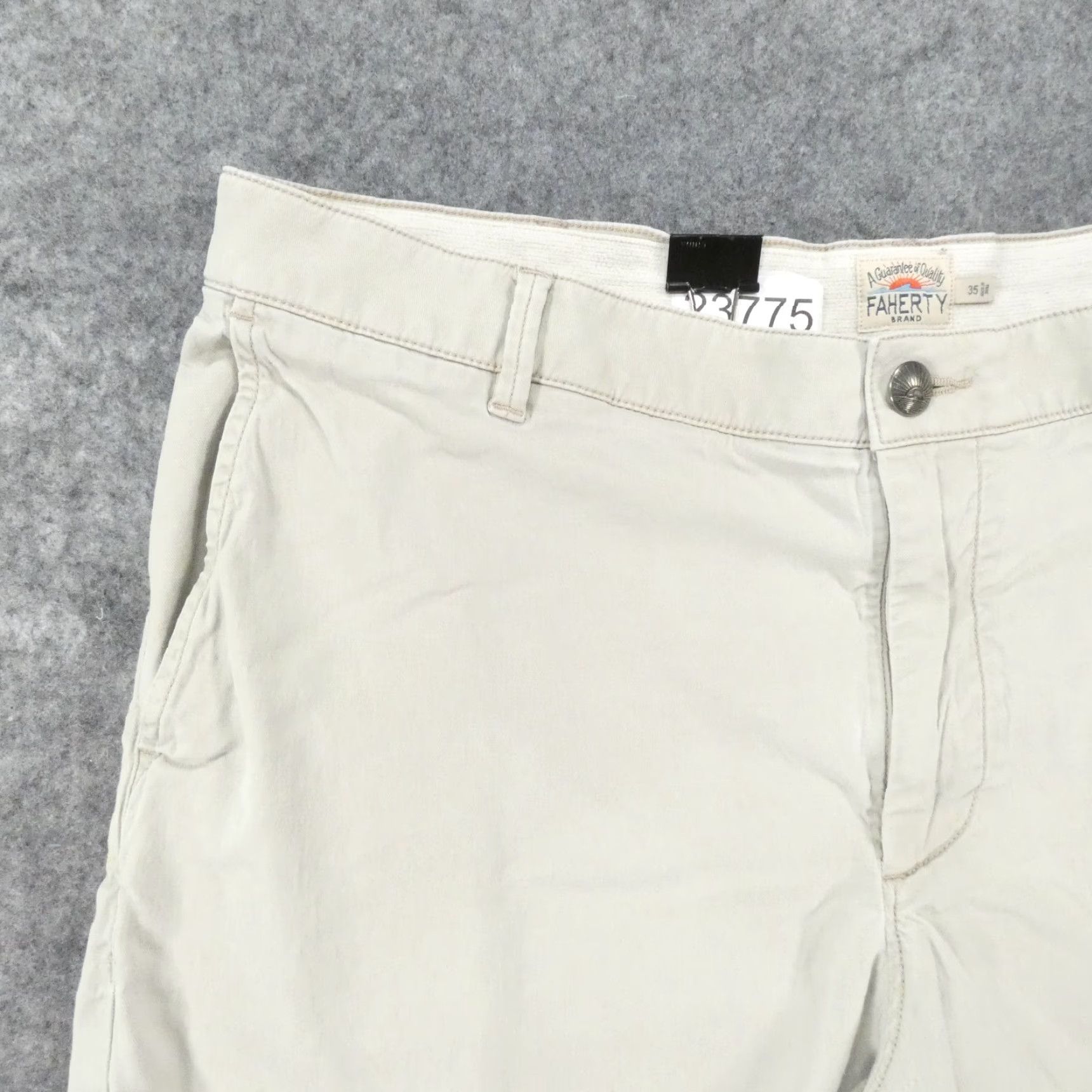 Faherty Faherty Shorts Mens 35 Chino Flat Front Beige Casual Preppy Size US 35 - 2 Thumbnail