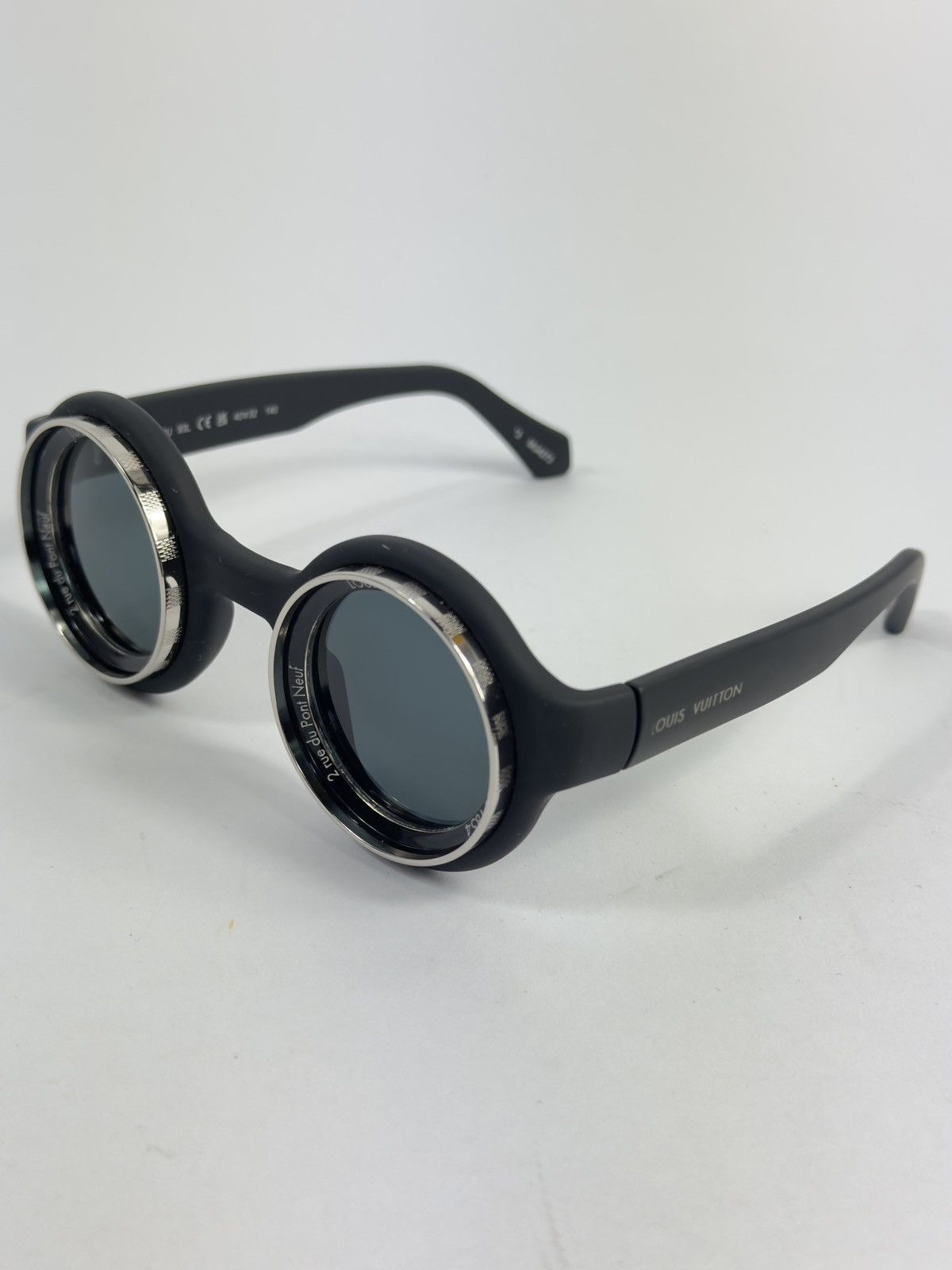 Louis Vuitton PHAREL WILLIAMS LV SUPER VISION ROUND SUNGLASSES Z2386U Size ONE SIZE - 2 Thumbnail