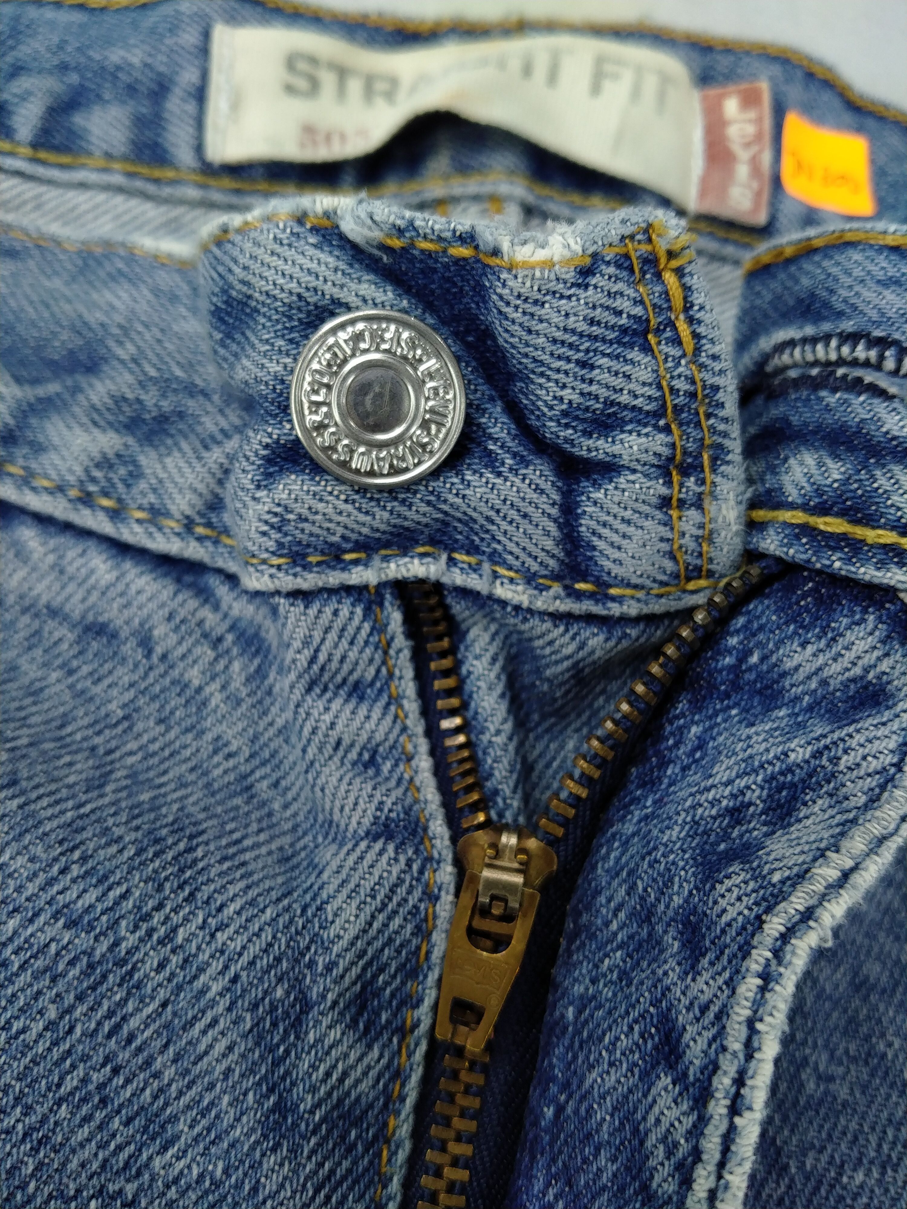 Levi's Vintage Levi's 505 Straight Fit 41 x 29 Denim -JN300 Size US 41 - 7 Thumbnail