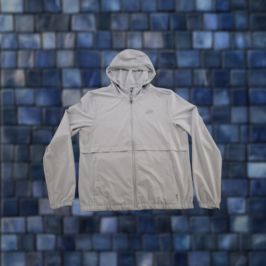 New Balance New Balance Womens Zip Up Hooded Jacket M Running Activewear White Polyester Jacket Womens Size M / US 6-8 / IT 42-44 - 1 Thumbnail