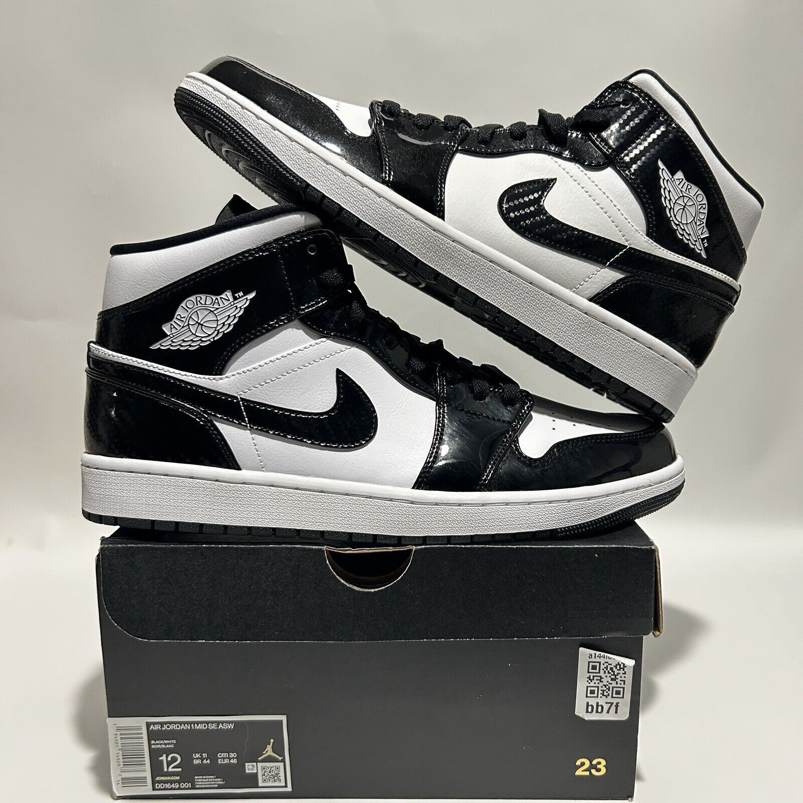 Nike Nike Air Jordan 1 Retro Mid SE “All-Star/Carbon Fiber” 2024 Size US 12 / EU 45 - 1 Thumbnail