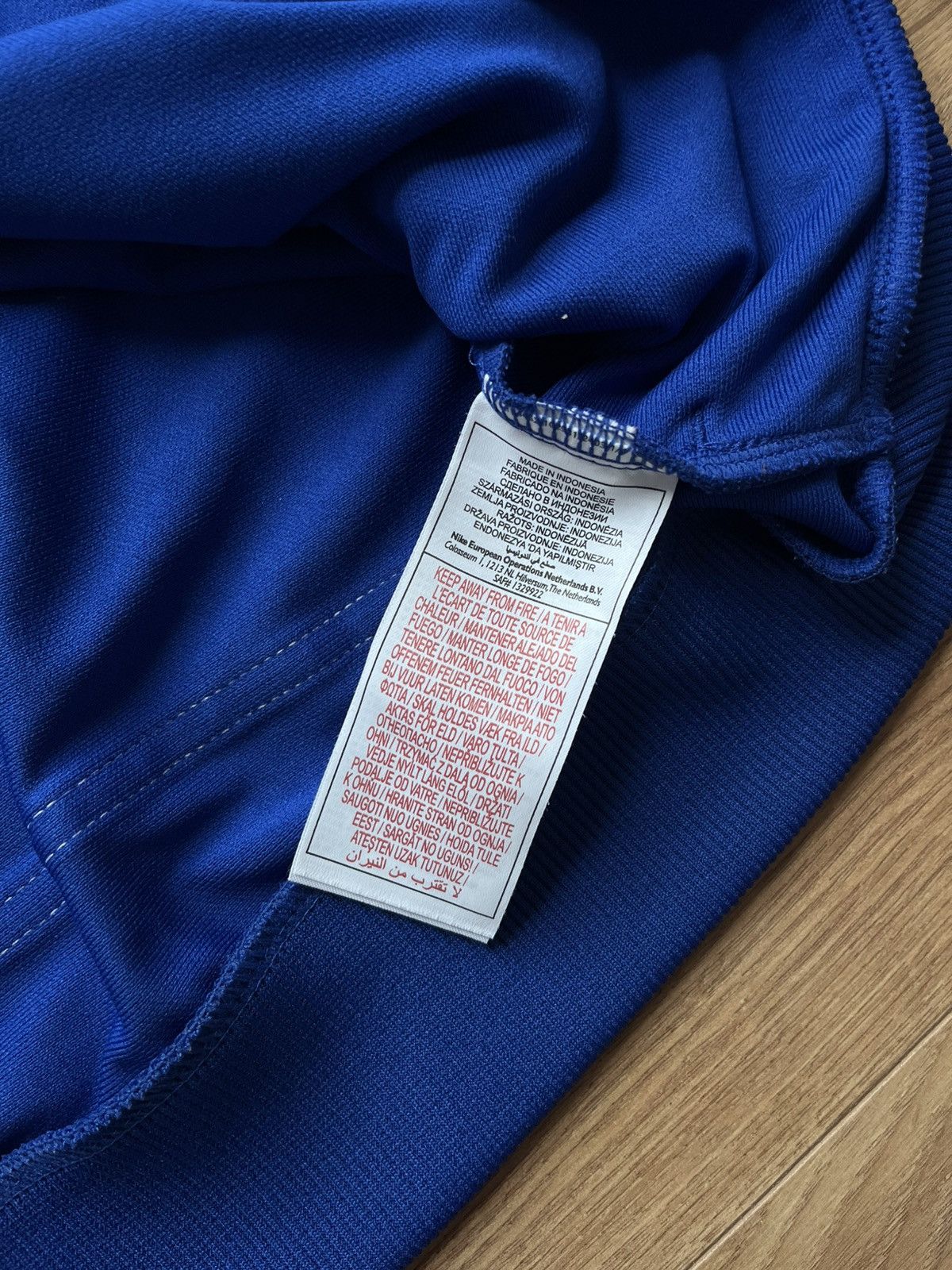 Nike 90’s NIKE TEAM RETRO Y2K SWOOSH LOGO STRIPED TRACK JACKET Size US XL / EU 56 / 4 - 4 Thumbnail