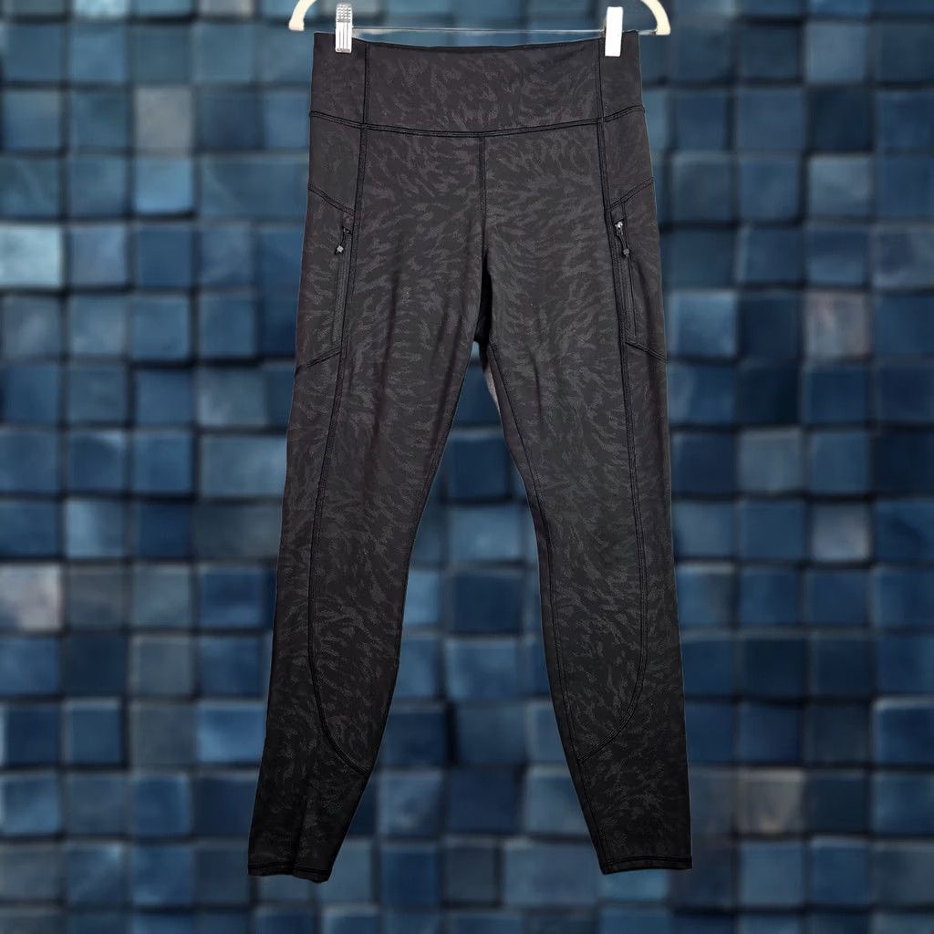 Athleta Athleta Women's Outdoor Hiking Rainier Printed Tight legging Size M Size 32" / US 10 / IT 46 - 1 Thumbnail