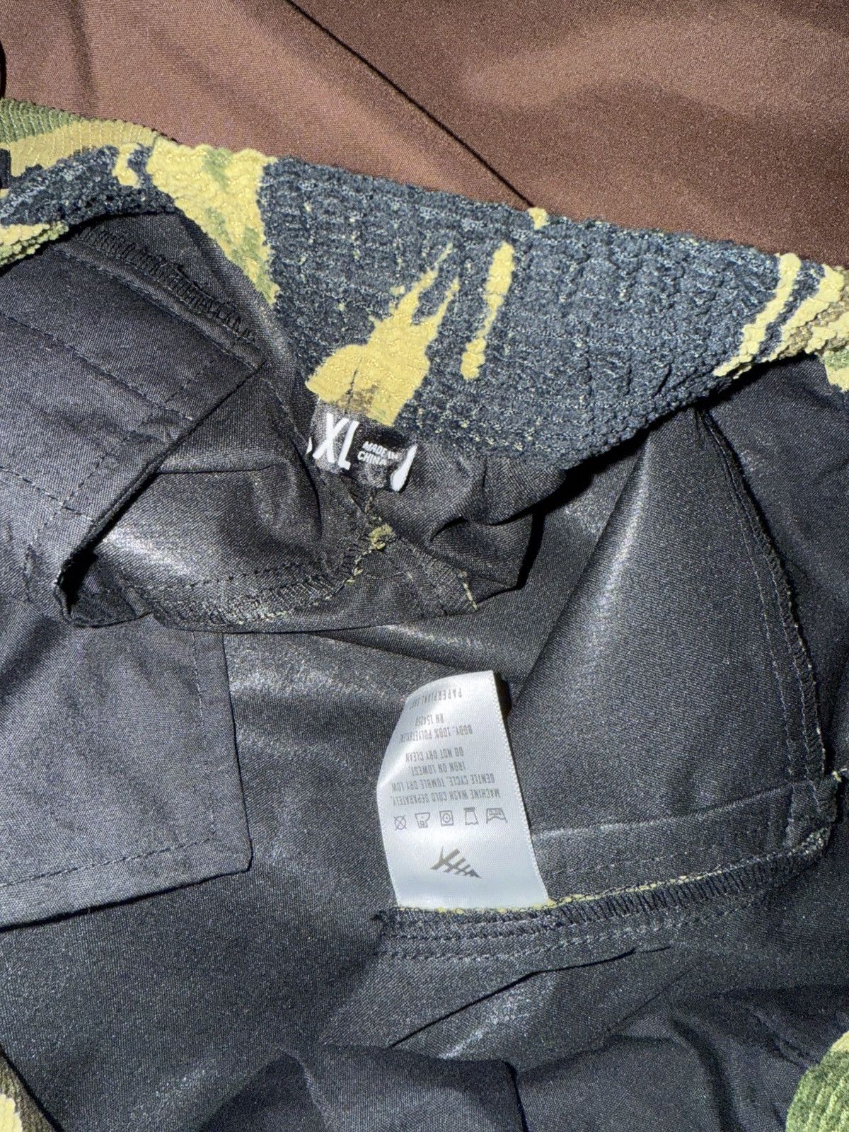 Paper Planes Paper planes corduroy camo cargo pants Size US 36 / EU 52 - 4 Thumbnail