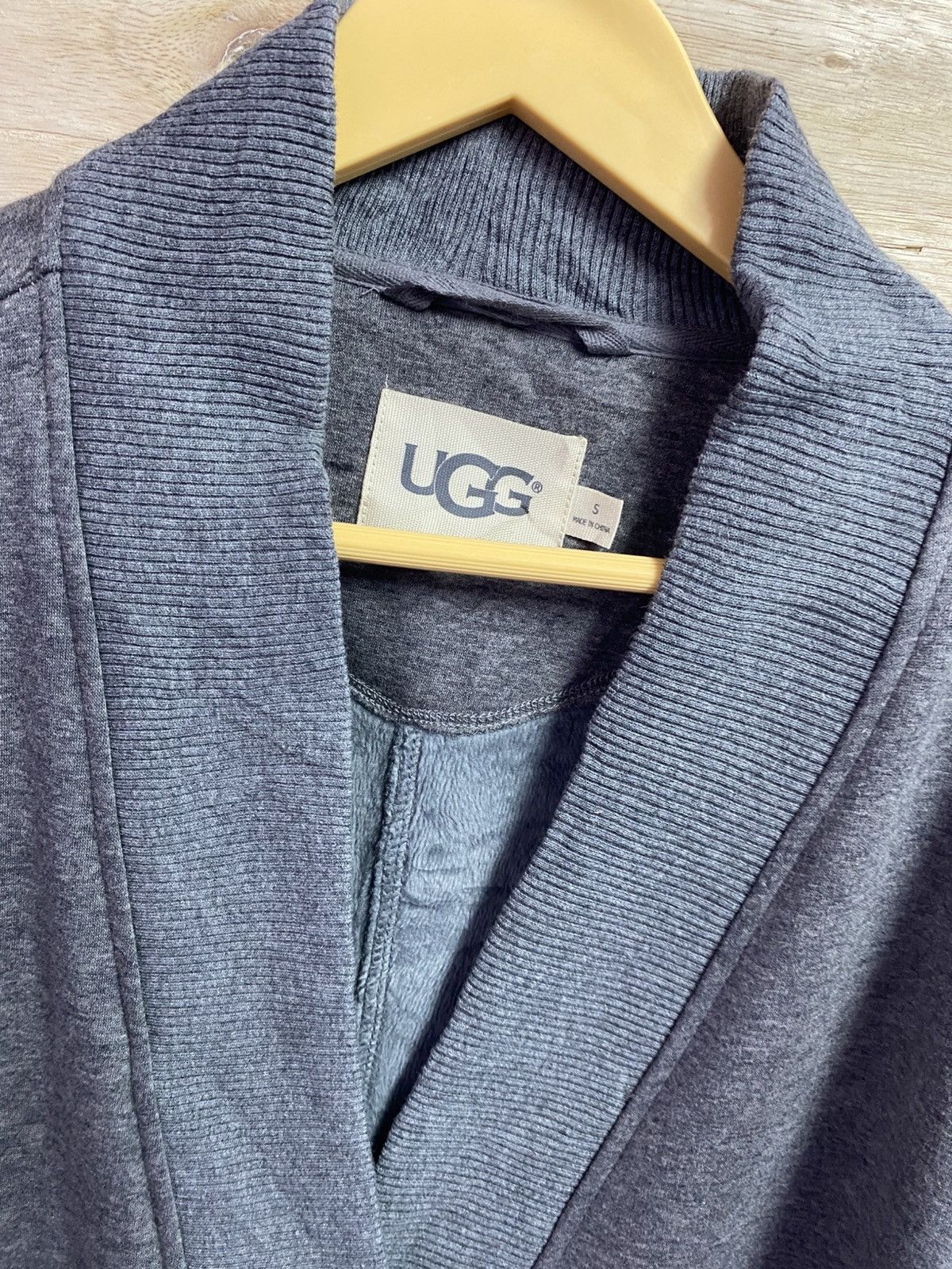 Ugg UGG Cozy Knit Shawl Collar Cardigan Size Small Size S / US 4 / IT 40 - 2 Thumbnail
