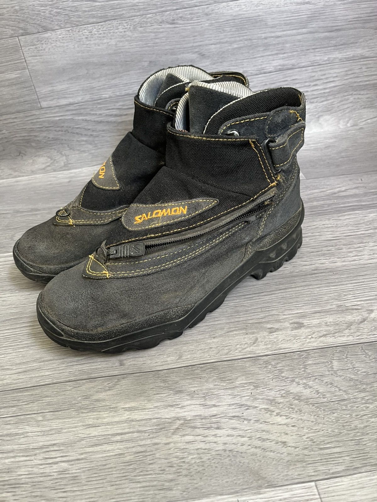 Salomon Vintage 90's Salomon Adventure 1st gen hiking boots Size US 9 / EU 42 - 1 Thumbnail
