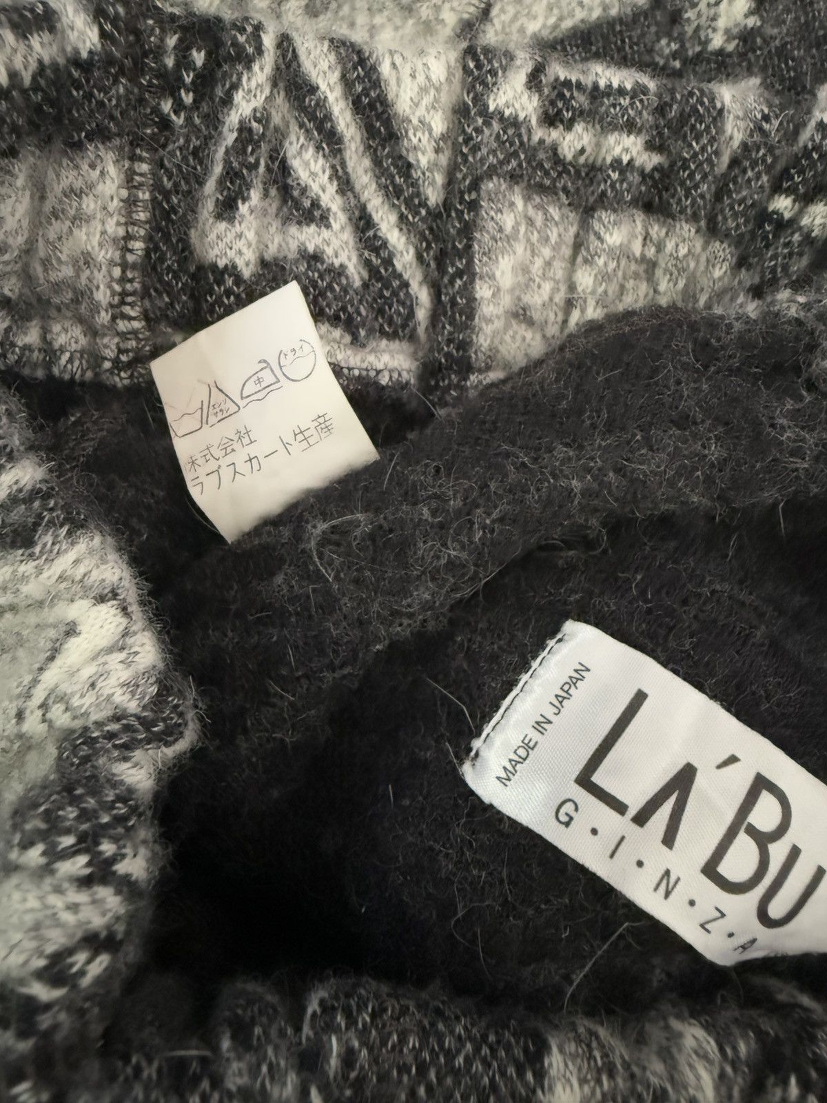 Japanese Brand LA’ BU GINZA WOOL SHORT PANTS Size US 26 / EU 42 - 6 Thumbnail