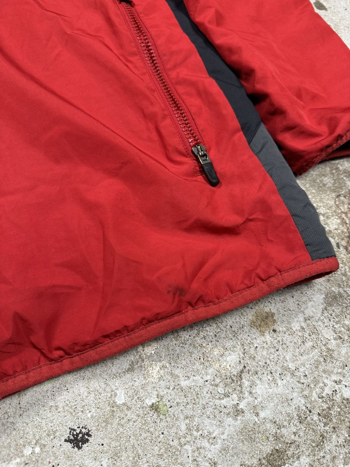 Nike × Vintage Vintage Y2K Nike Red Hooded Track Jacket Swoosh Size US L / EU 52-54 / 3 - 3 Thumbnail