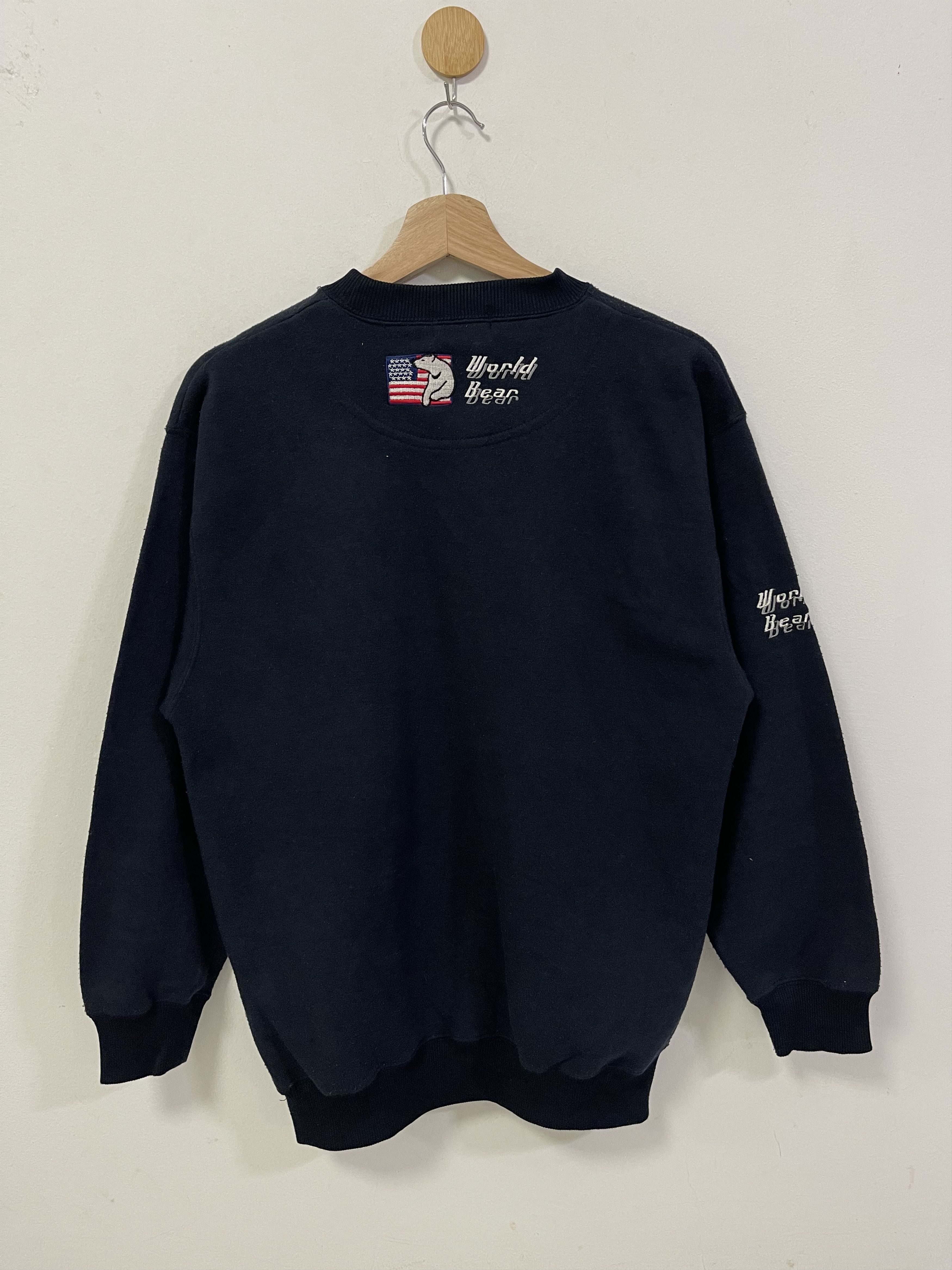 Japanese Brand Vintage World Bear Flag Mini Logo Embroidery Seeatshirt Size US S / EU 44-46 / 1 - 8 Thumbnail