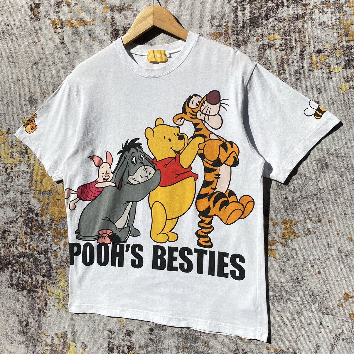 Disney Vintage Pooh’s Besties Shirt Backhit Winnie The Pooh Size US M / EU 48-50 / 2 - 4 Thumbnail